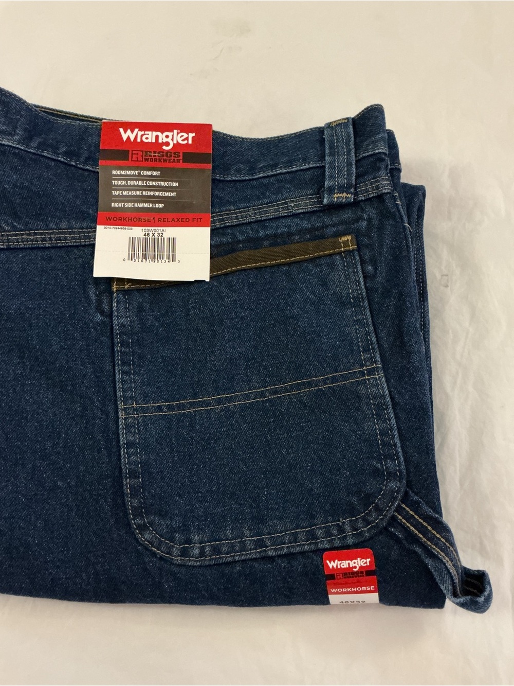 NWT Wrangler Workhorse Relaxed Fit 46x32